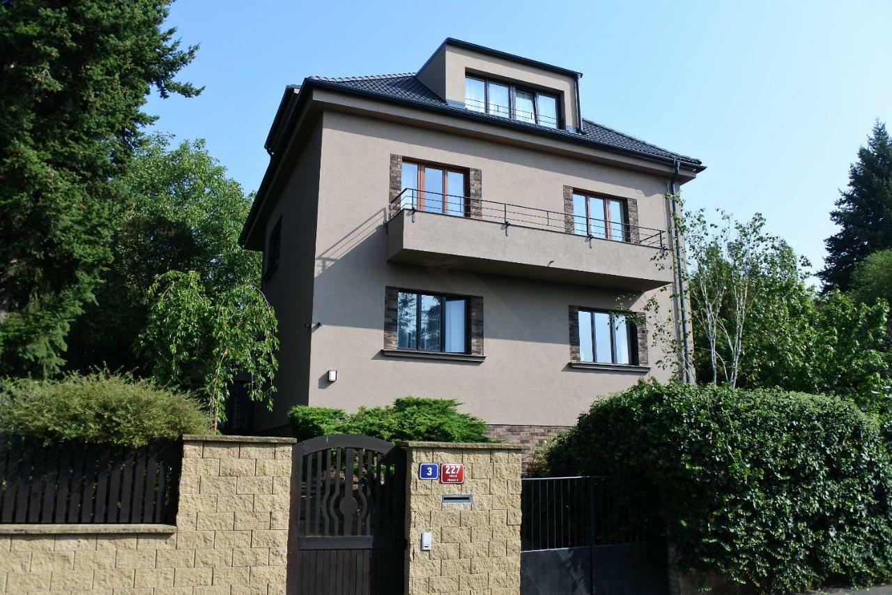 Apartment V Zahrade Troja - In The Garden Troja *